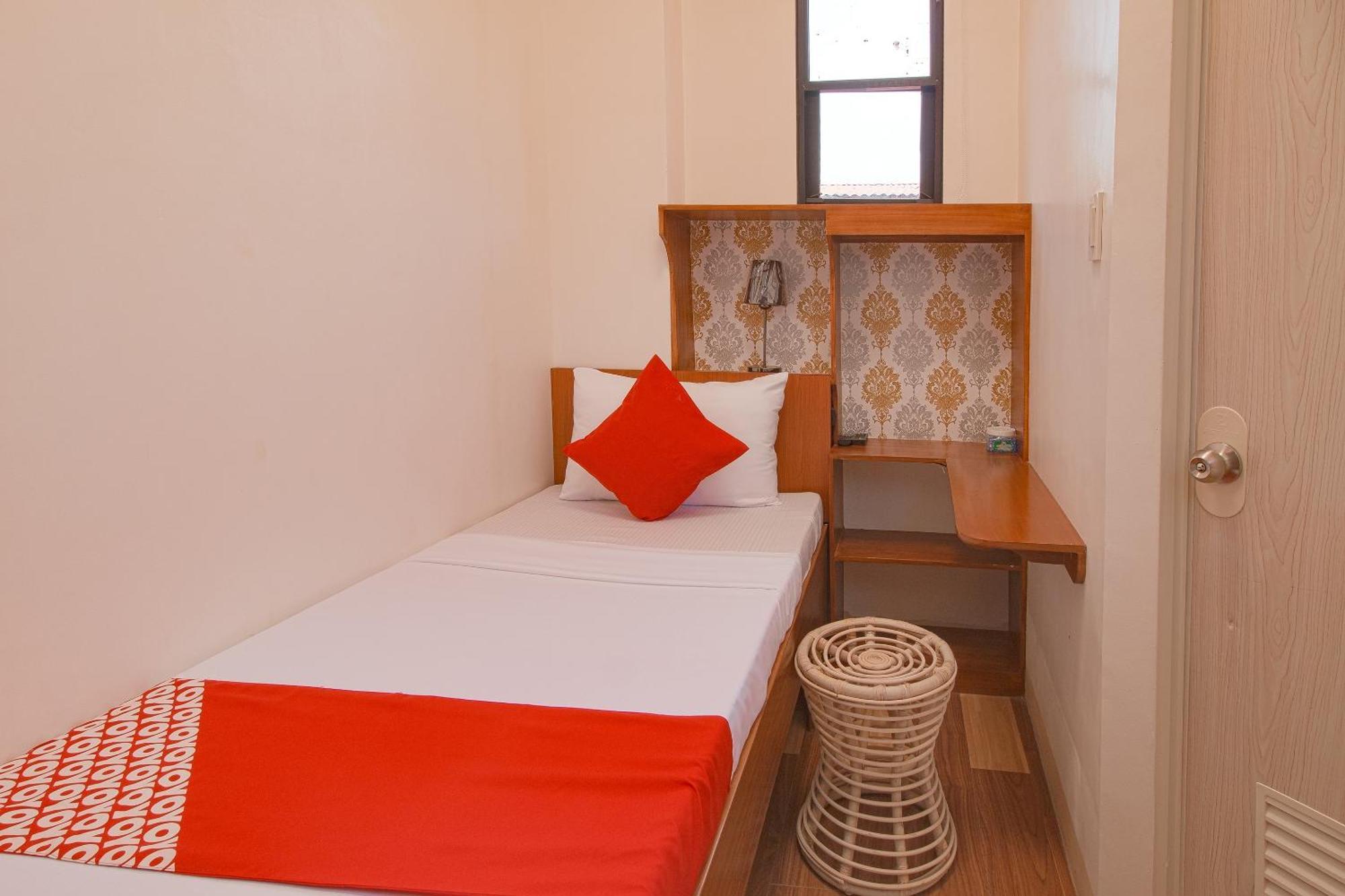 Oyo 685 K Fortune Apartelle Lapu-Lapu City Eksteriør bilde