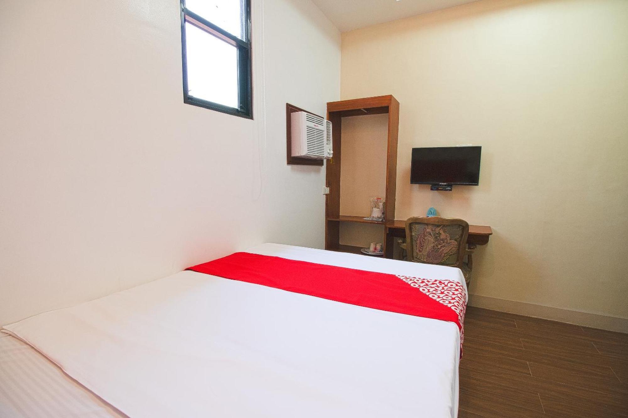 Oyo 685 K Fortune Apartelle Lapu-Lapu City Eksteriør bilde